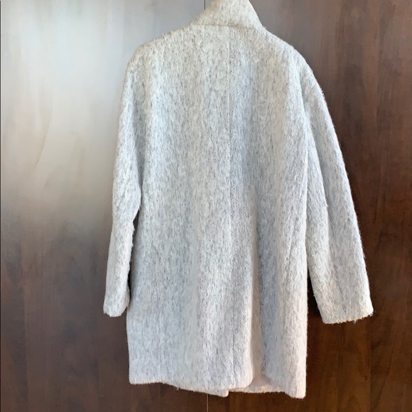 Light grey coat - Picture 2 of 4